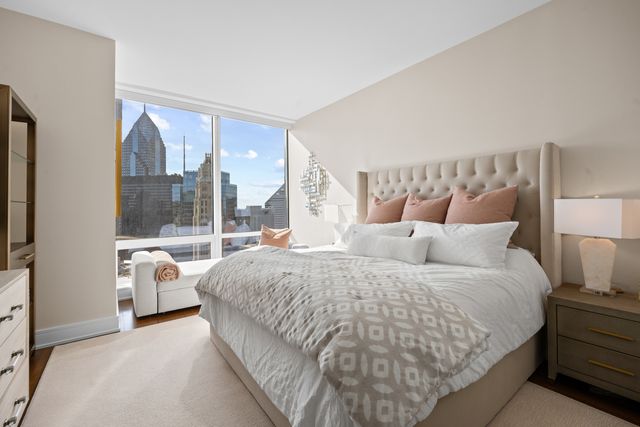 401 N Wabash Avenue 31J, Chicago, IL 60611