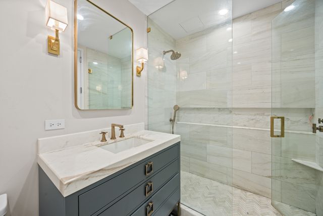 401 N Wabash Avenue 31J, Chicago, IL 60611