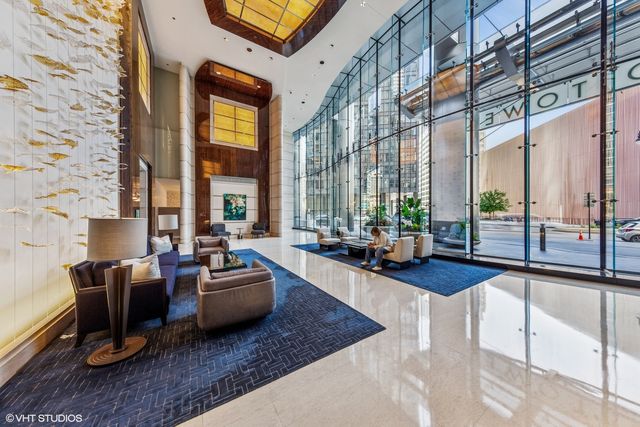 401 N Wabash Avenue 31J, Chicago, IL 60611