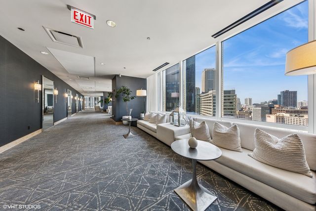 401 N Wabash Avenue 31J, Chicago, IL 60611