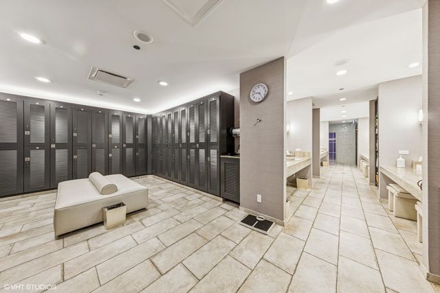 401 N Wabash Avenue 31J, Chicago, IL 60611