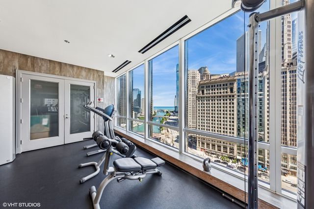401 N Wabash Avenue 31J, Chicago, IL 60611