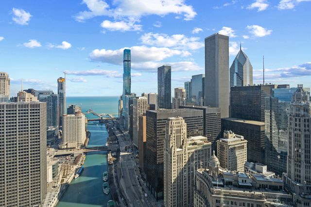 401 N Wabash Avenue 31J, Chicago, IL 60611