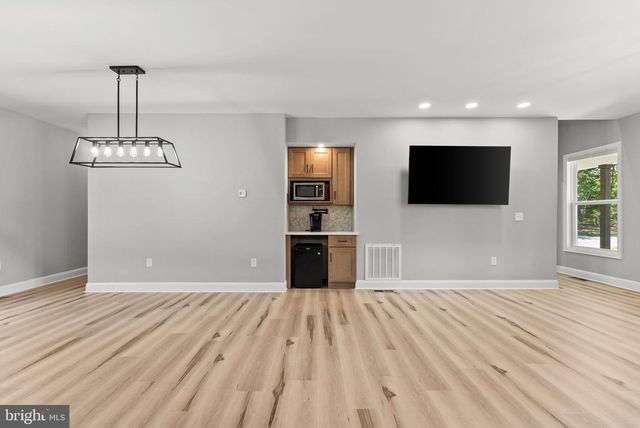 28105 RACCOON FORD RD, Culpeper, VA 22701