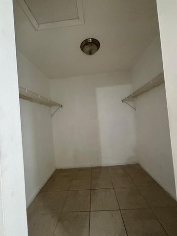 2148 NW 57th Avenue 14-E, Lauderhill, FL 33313