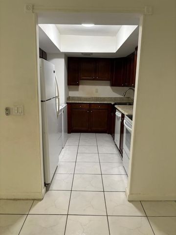 2148 NW 57th Avenue 14-E, Lauderhill, FL 33313