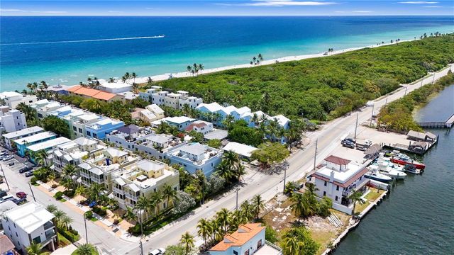 347 Oak Street B1, Hollywood, FL 33019