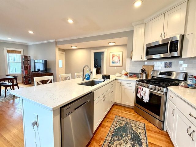 37 Moseley Street 3, Boston, MA 02125