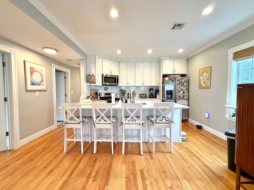 37 Moseley Street 3, Boston, MA 02125