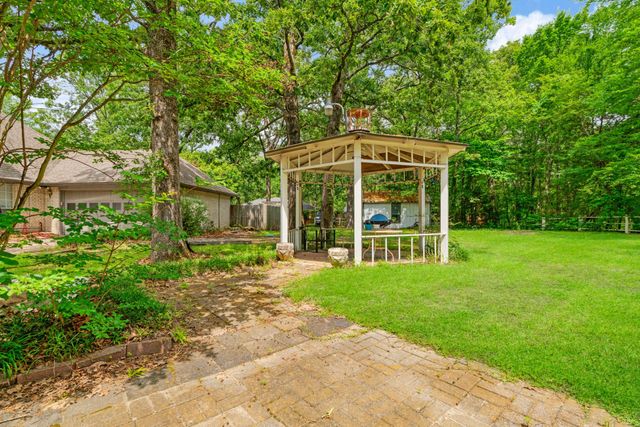 455 Timber Lakes Dr, Powderly, TX 75473