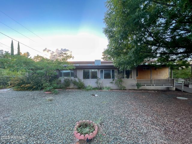 10198 S MIAMI Street, Mayer, AZ 86333