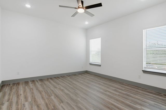 1013 Duff Court, Fort Worth, TX 76112