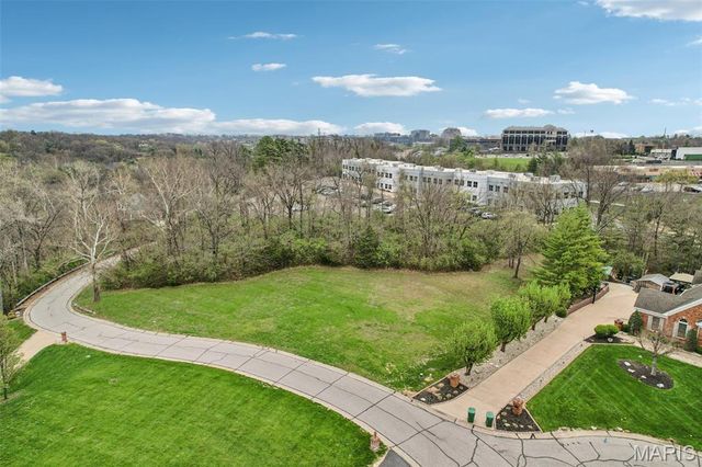 13004 Pingry Place, St Louis, MO 63131