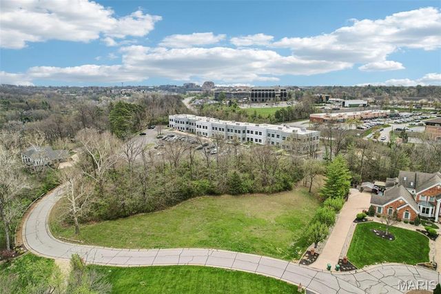 13004 Pingry Place, St Louis, MO 63131