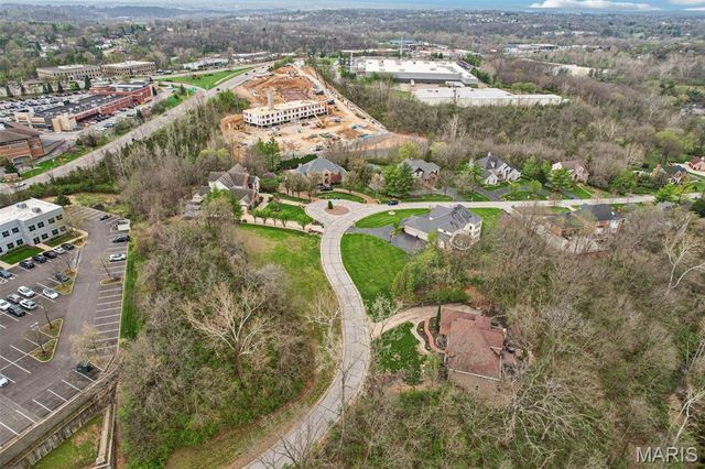 13004 Pingry Place, St Louis, MO 63131