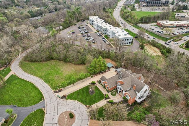 13004 Pingry Place, St Louis, MO 63131