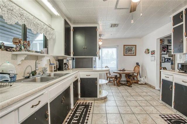 6729 W Clinton Avenue, Fresno, CA 93723