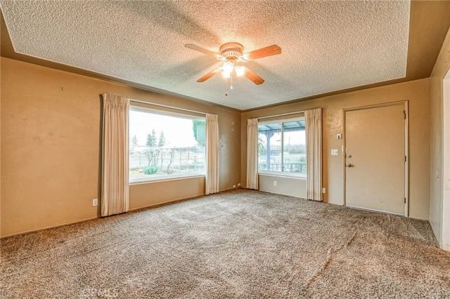 6729 W Clinton Avenue, Fresno, CA 93723