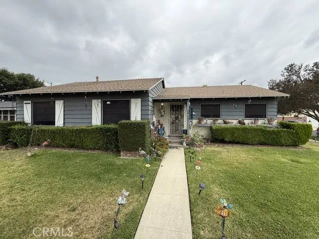 8039 Irondale, Canoga Park, CA 91306