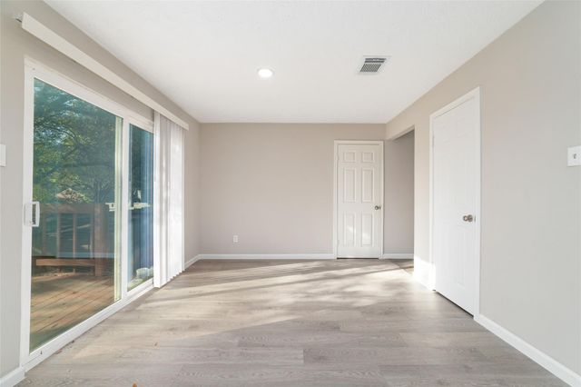 8426 Laurel Trails Drive, Houston, TX 77095
