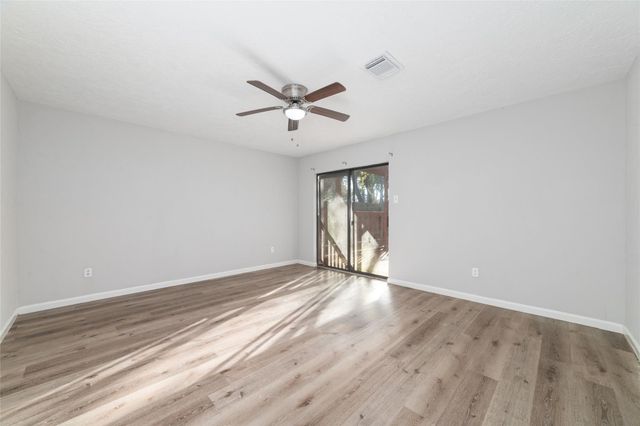 8426 Laurel Trails Drive, Houston, TX 77095
