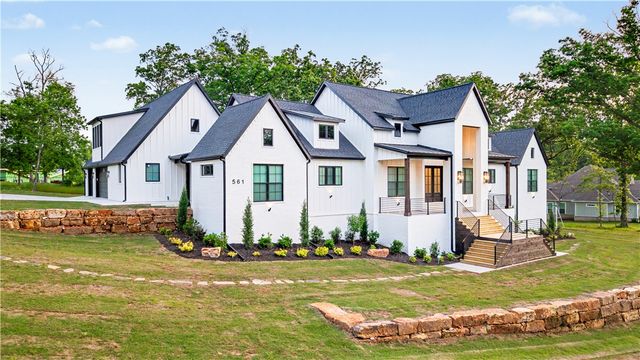 561 Oneida Circle, Pea Ridge, AR 72751