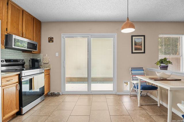 7715 Chatsworth, San Antonio, TX 78250