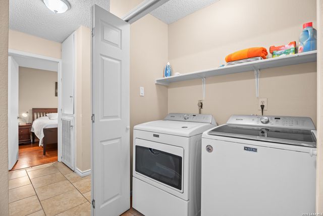 7715 Chatsworth, San Antonio, TX 78250