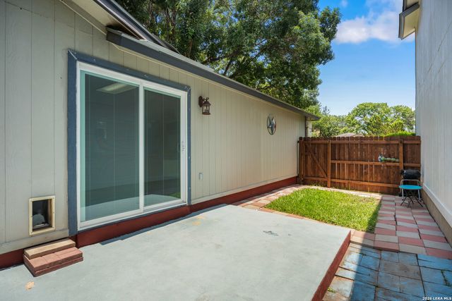 7715 Chatsworth, San Antonio, TX 78250