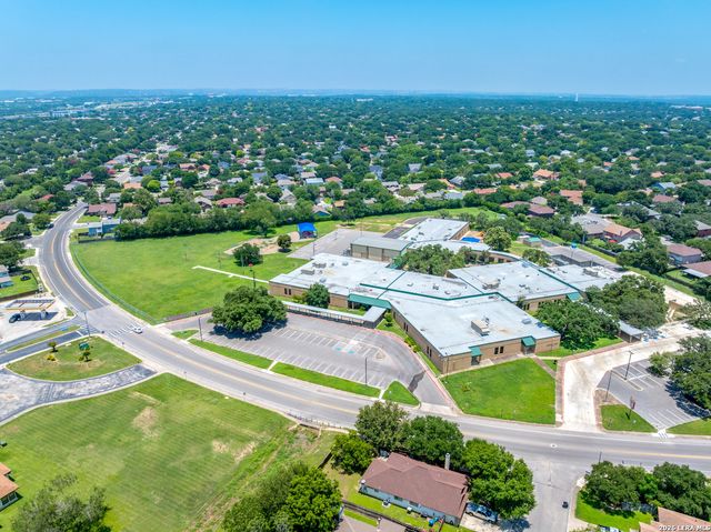 7715 Chatsworth, San Antonio, TX 78250
