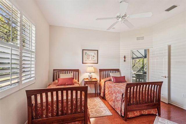 417 HUNTRIDGE DRIVE, Venice, FL 34292