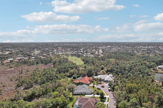 417 HUNTRIDGE DRIVE, Venice, FL 34292