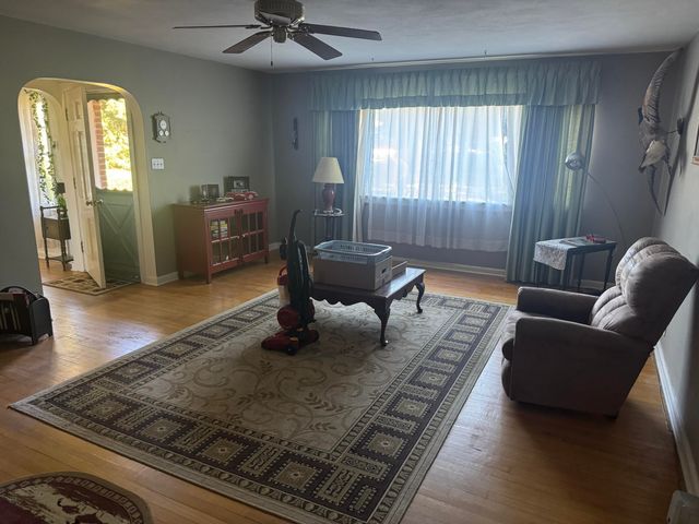 5095 W National Road 5095 W National Road, Springfield, OH 45504