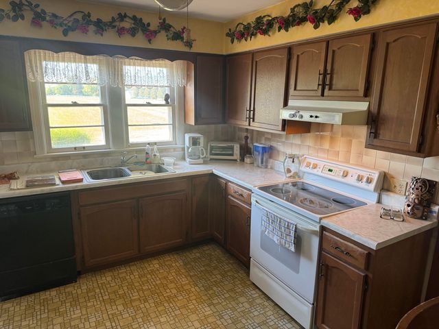 5095 W National Road 5095 W National Road, Springfield, OH 45504