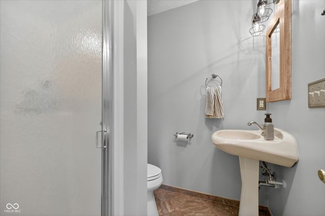 2360 Stringtown Pike, Cicero, IN 46034