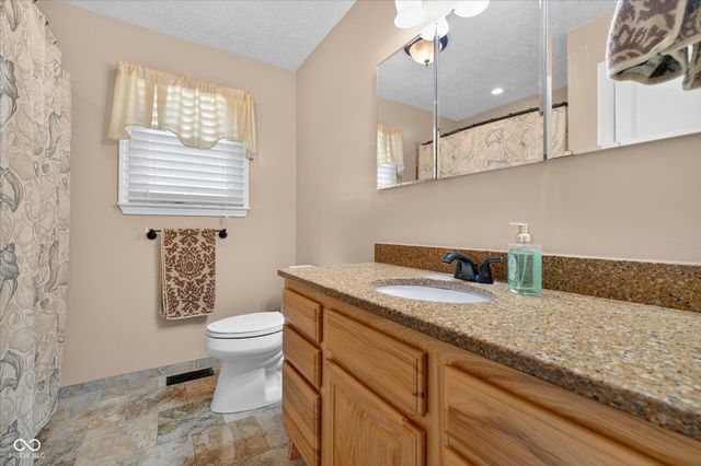 2360 Stringtown Pike, Cicero, IN 46034