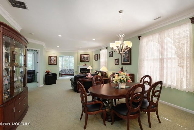 7 Oakhill Court, Jackson, NJ 08527