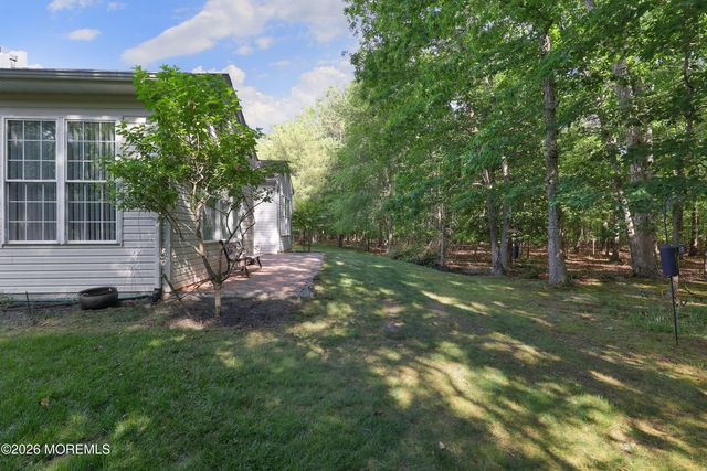 7 Oakhill Court, Jackson, NJ 08527