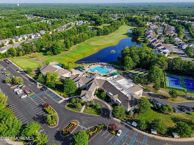 7 Oakhill Court, Jackson, NJ 08527