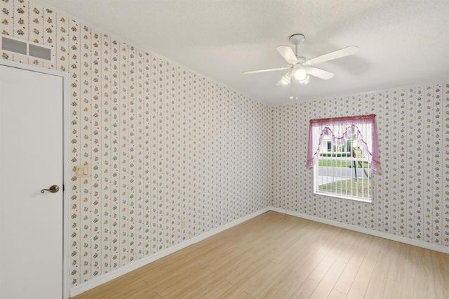 8414 CASTLE GARDEN ROAD, Palmetto, FL 34221