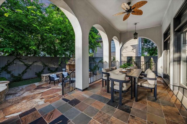 4504 Holly Street, Bellaire, TX 77401