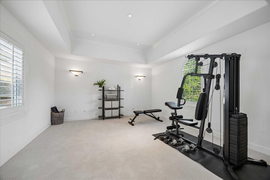 Image 31 of property listing at 4504 Holly Street, Bellaire, TX 77401
