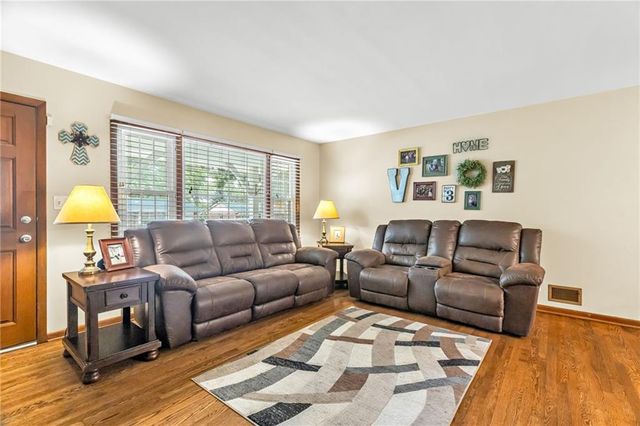 15600 E 43rd street S. Street, Independence, MO 64055