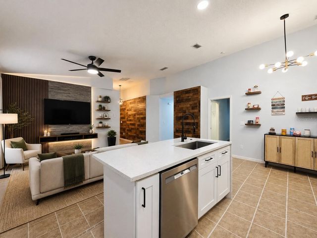 531 1ST AVENUE, Altamonte Springs, FL 32714