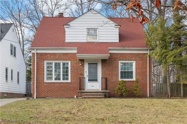 25031 Glenbrook Boulevard, Euclid, OH 44117