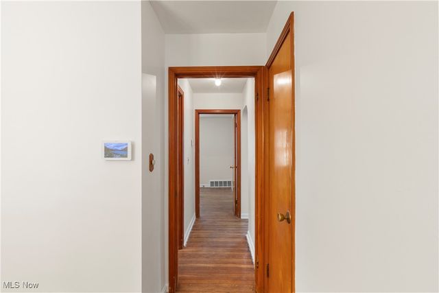 25031 Glenbrook Boulevard, Euclid, OH 44117