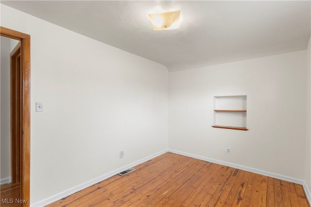 25031 Glenbrook Boulevard, Euclid, OH 44117