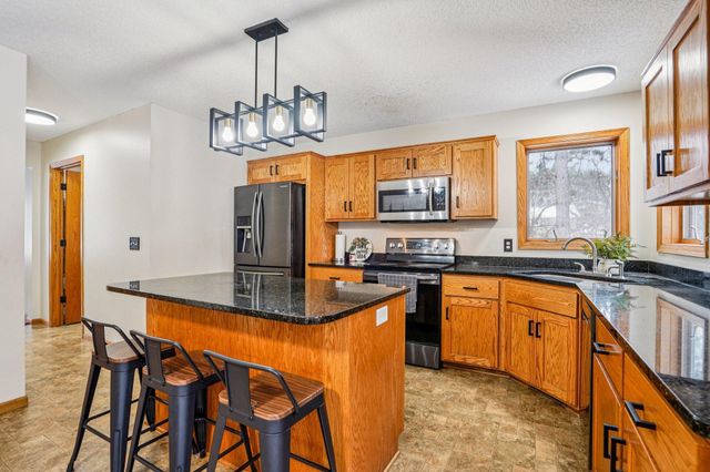 1760 209th Avenue NE, East Bethel, MN 55011