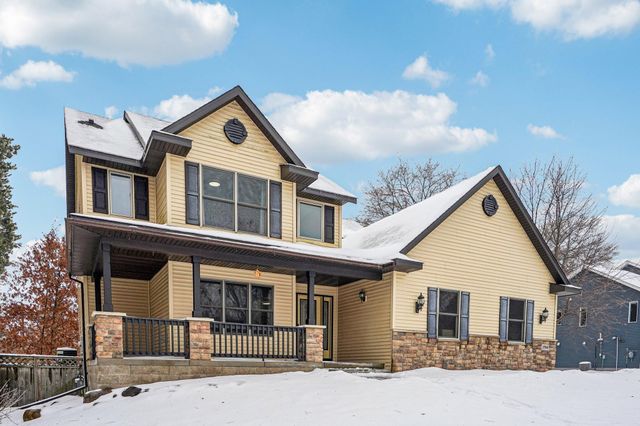 1760 209th Avenue NE, East Bethel, MN 55011