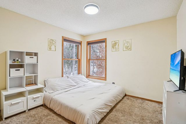 1760 209th Avenue NE, East Bethel, MN 55011